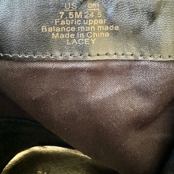 Bleeker and Bond Ankle Boot - Picture 8 of 9